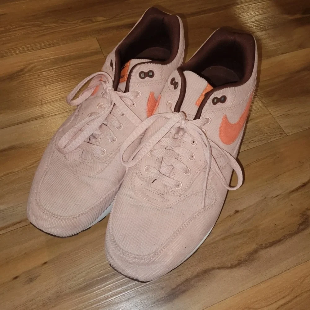 Nike Air Max 1 PRM Corduroy Coral Stardust